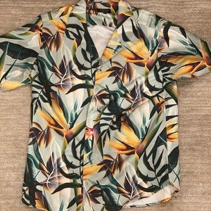 SOLD——> BoohooMAN man shirt